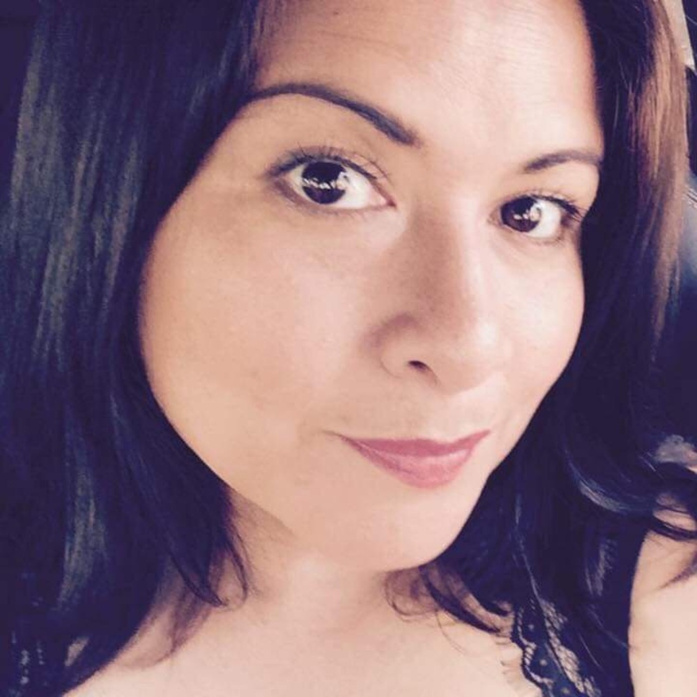 Meet your Posher, Mia